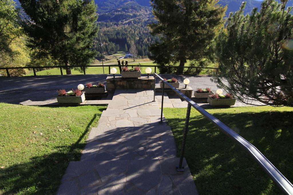 Hotel Panorama Cavalese Exterior foto